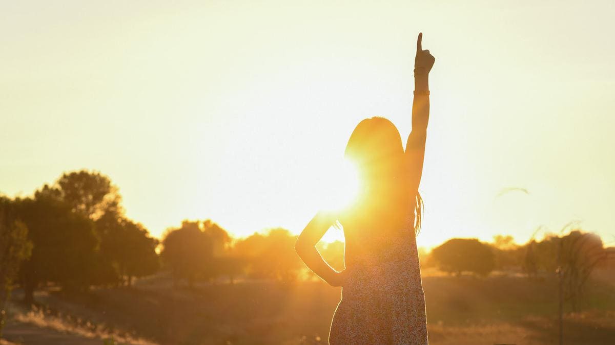 Jangan Bersinar Lebih Terang Dari Matahari 